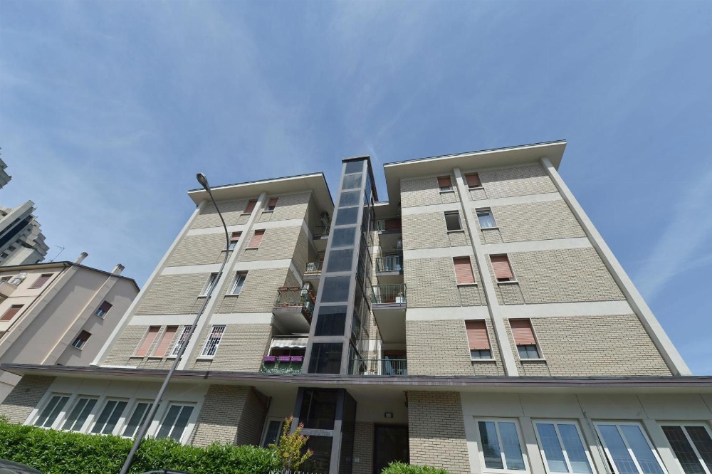 UR-NEST Vestri - Golden Suite Main image